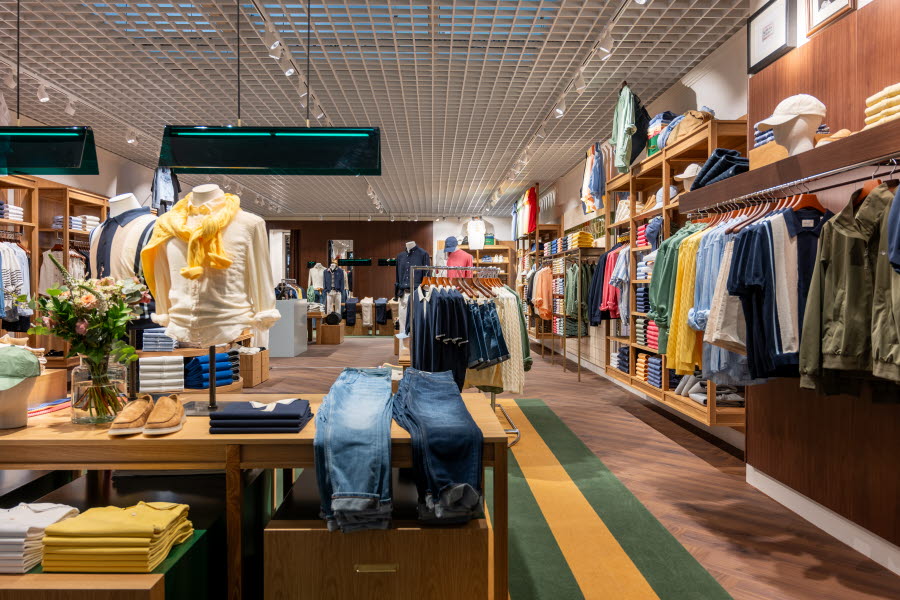 Inuti en Gant-butik