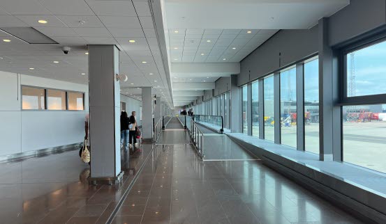 Improved passageway in Terminal 5