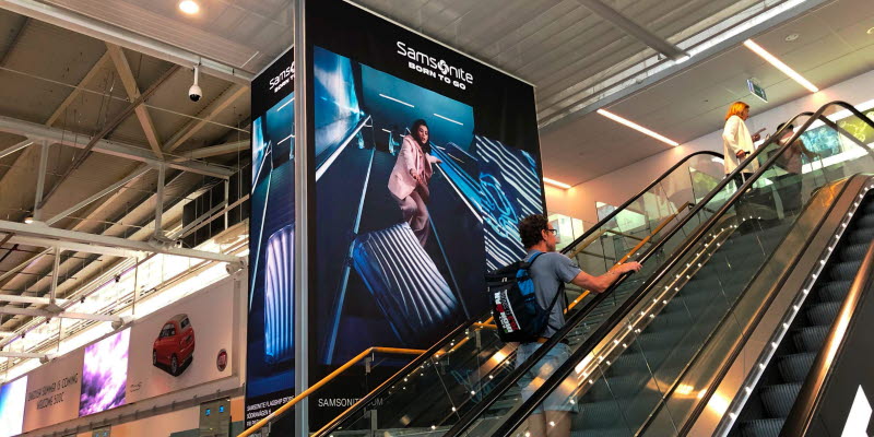 Samsonite commercial at the airport
