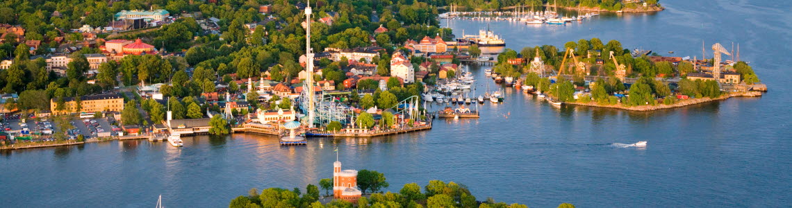 Kastellholmen is an islet in the main inlet to Stockholm it is a part of the Royal National Citypark. It was originally used for ammunitions manufacturing and gunpowder storage, later it became a hotspot for skating with an indoor skating pavillion.