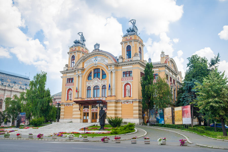 Nationella rumänska teatern och operahuset i Cluj Napoca 