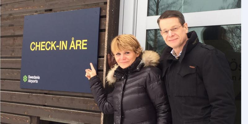 Anna Arfors och Peter Fahlén utanför Check-in Åre