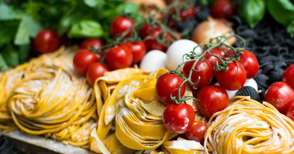 Fresh pasta, cocktail tomatoes, mozzarella and basil.